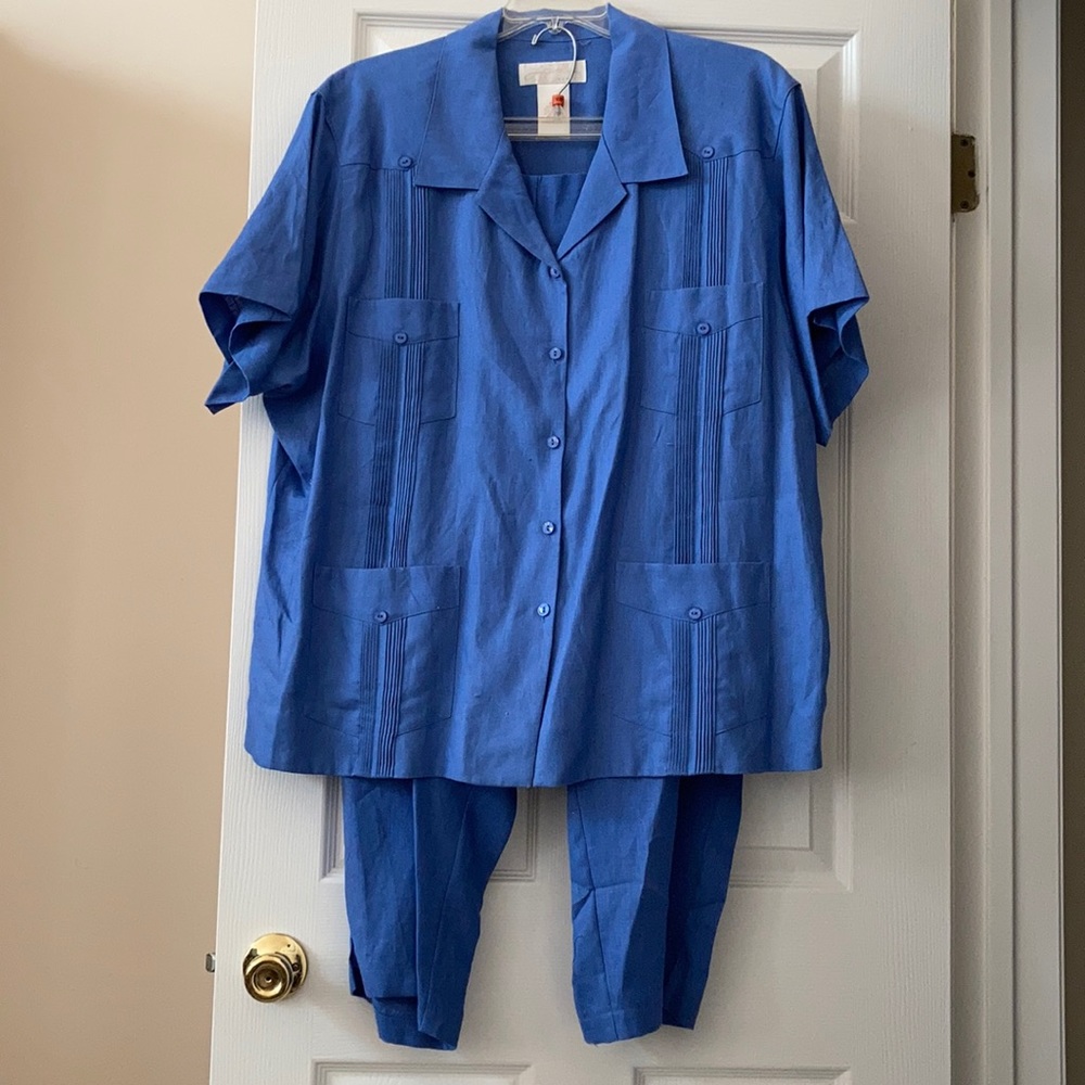Relaxed Blue Short-Sleeve Women’s Top - Unbranded
